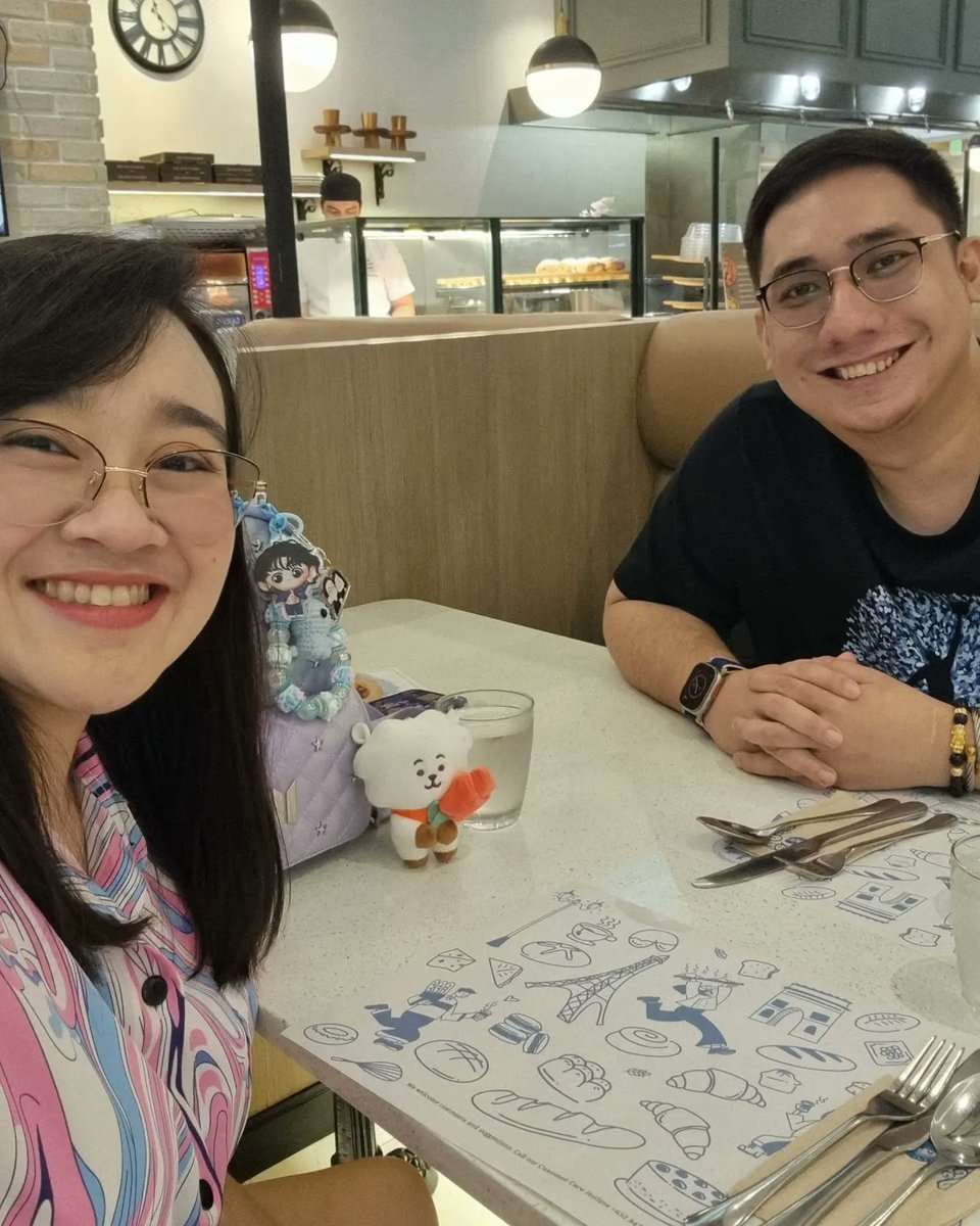 chiararosedmd's tweet photo. Lunch and wedding errand with my ever supportive fiancΓ© before going to the blockscreening π₯°π
#babetime #joshuachiara #bts #btsarmy #jungkook #rj #jin https://t.co/Di6wfzB2Dp