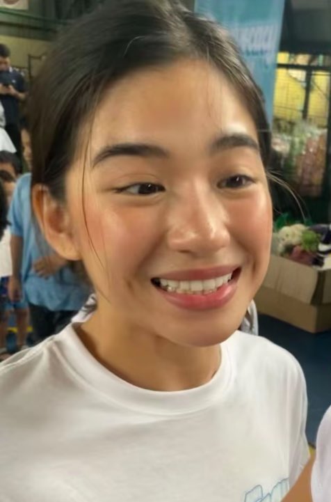 stlaurentrosie's tweet photo. naririnig nyo po kami po? https://t.co/bkEwNY8H3p