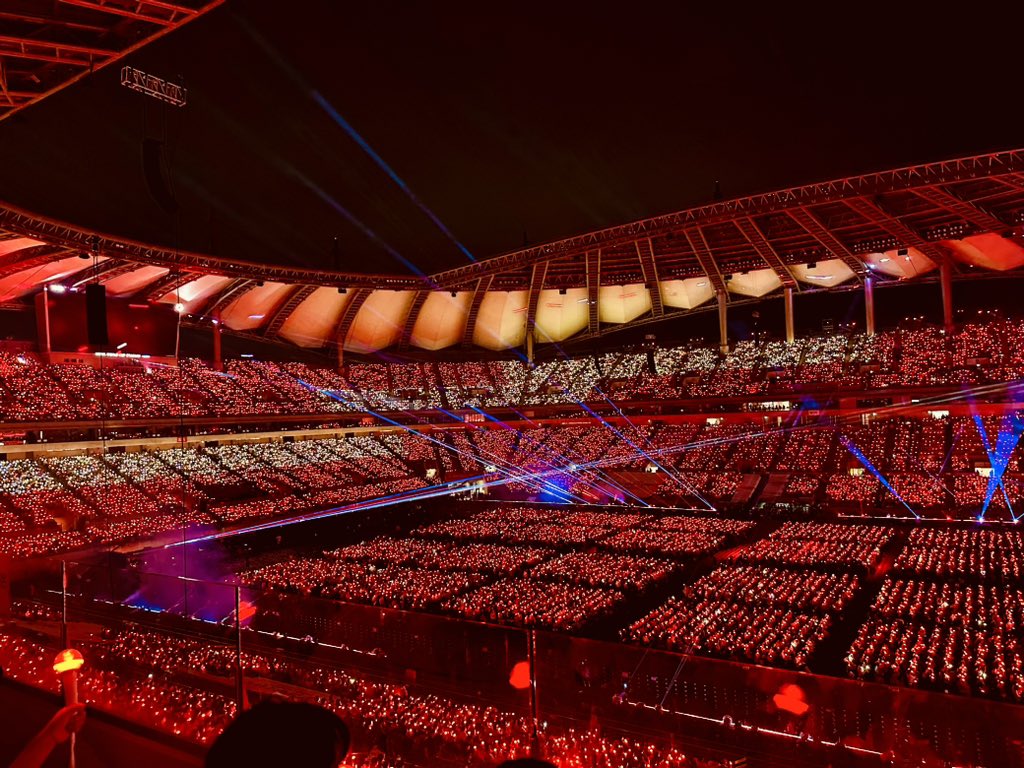 bloomingtale's tweet photo. 👑2024 IU HEREH WORLD TOUR CONCERT ENCORE : THE WINNING👑
왕의 귀환! 승리의 여정에 처음과 마지막을 함께할 수 있어 영광이였습니다🙇‍♀️ 사려깊은 팬사랑 원탑 아이유님과 열정적인 이담팀, 사랑으로 가득한 유애나님들 덕분에 행복했습니다! 평생 남을 추억 선물해주셔서 감사합니다❤️ https://t.co/nmGmCZwvdH