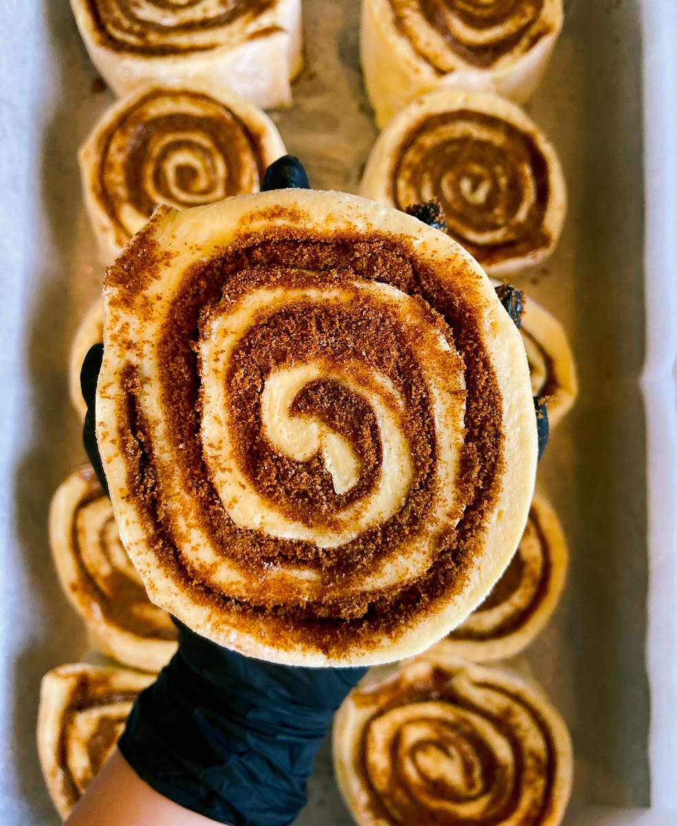 If you needed a sign to eat at RIZE (rize-restaurant.com)  this weekend... here it is. 🤤✨

📷: Cinnamon Roll
brioche, orange glaze