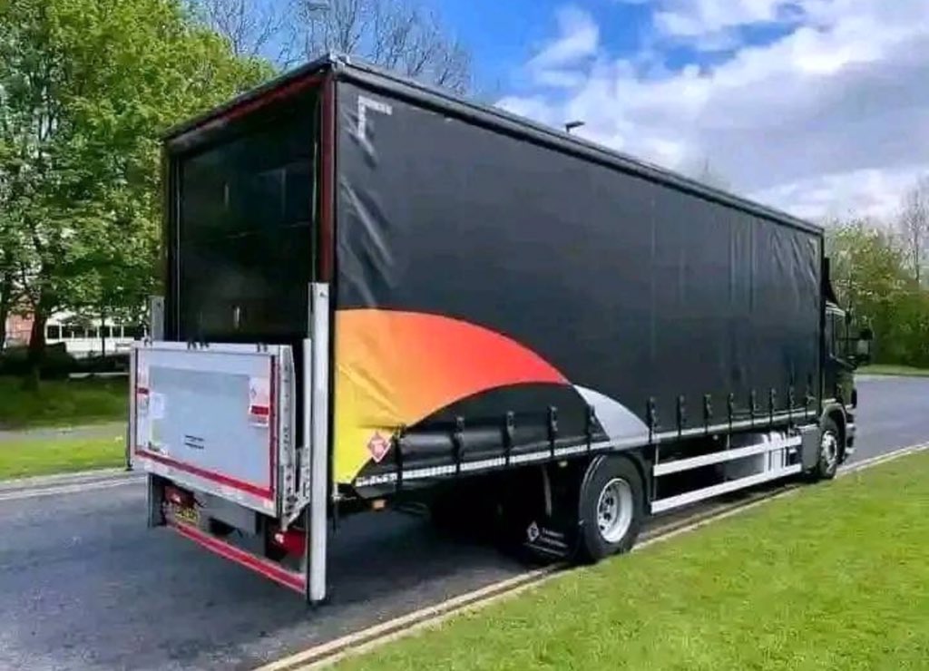 KateSmith884094's tweet photo. Trucks available for sell and Rent https://t.co/ZAzSlgul0t