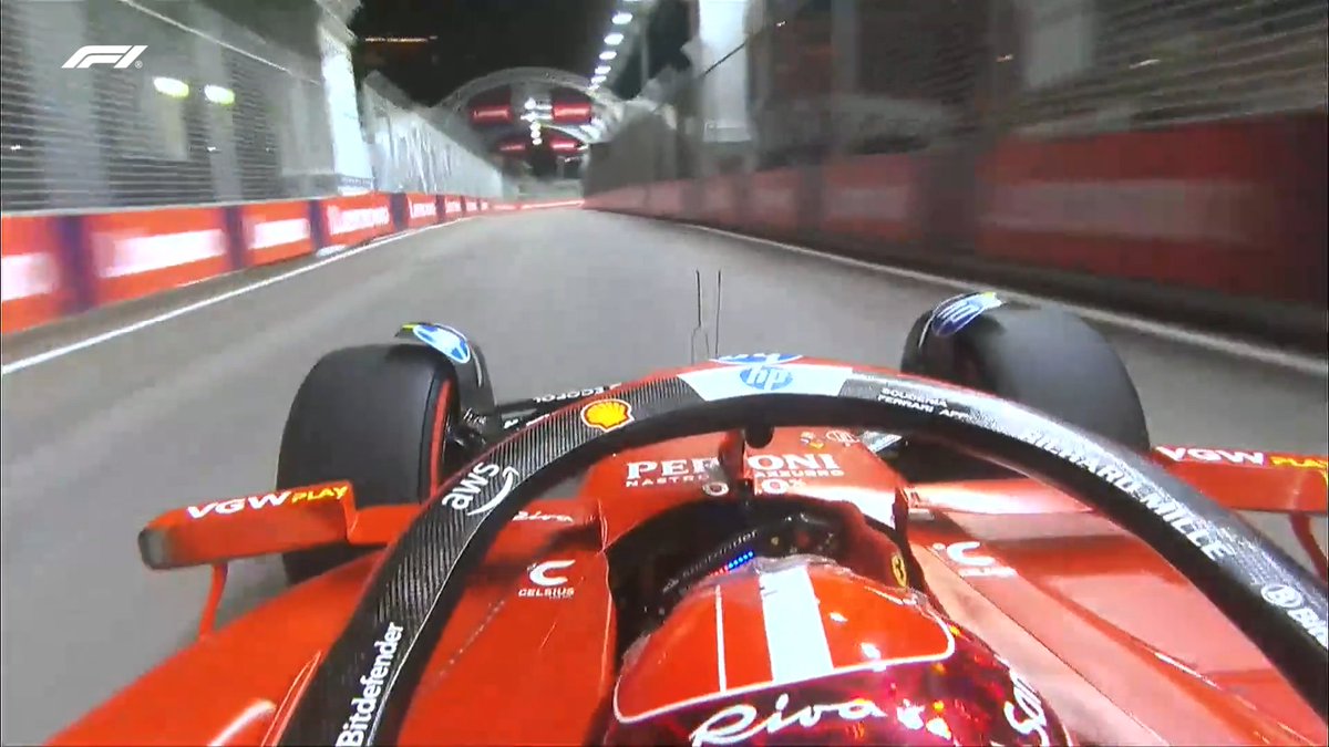 F1's tweet photo. Absolutely no margin for error around this place 

#F1 #SingaporeGP https://t.co/WzmsRlM0PF