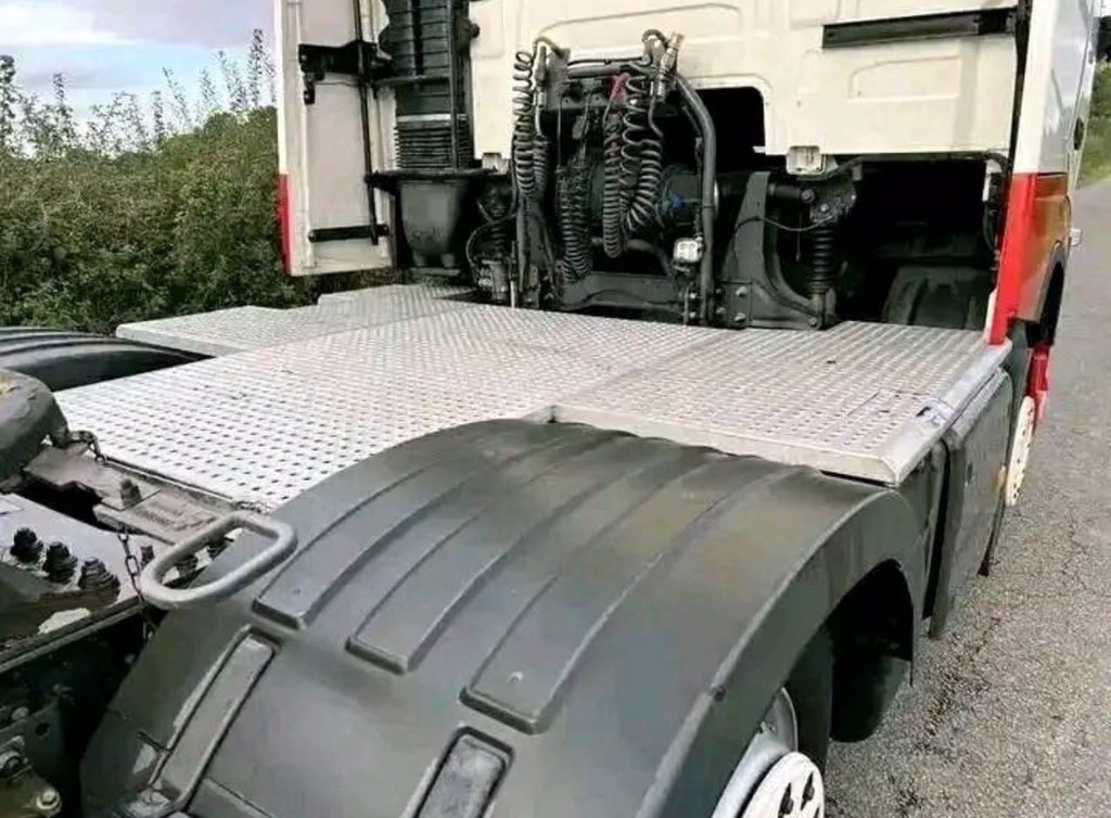 KateSmith884094's tweet photo. Trucks available for sell and Rent https://t.co/HXUwY4boKu