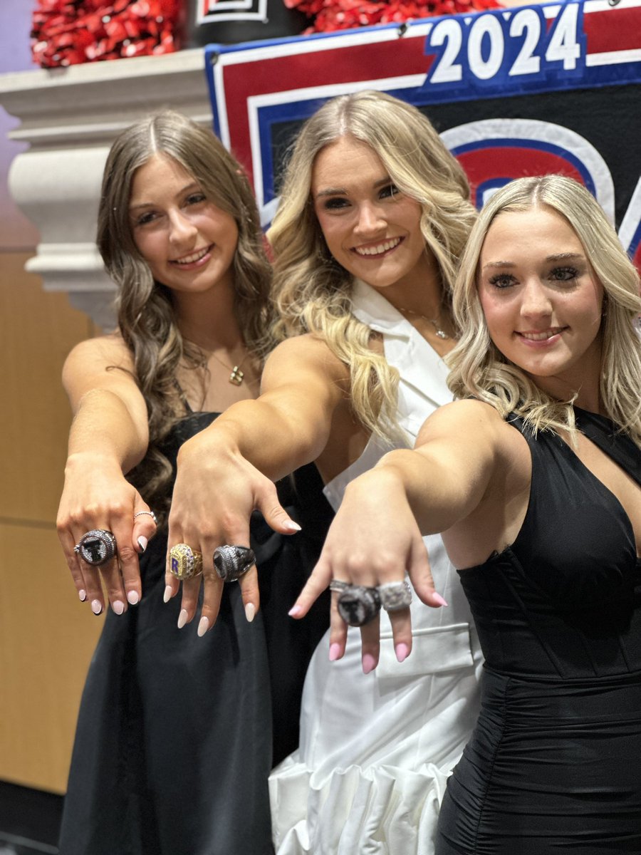 laurent_sherry's tweet photo. NCA Championship Ring Ceremony https://t.co/CfjMNPIR2l
