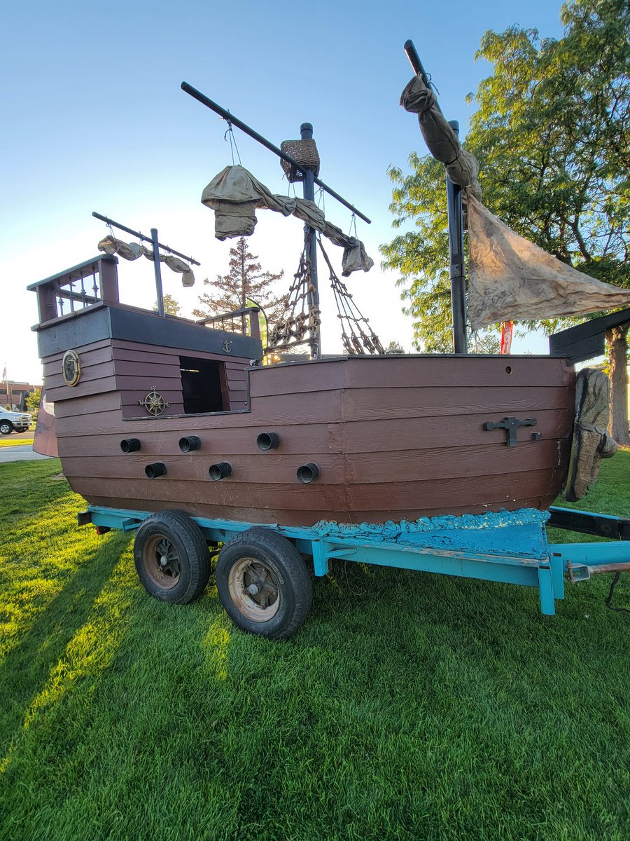 CINDERK13's tweet photo. @9NEWS 
Pirate Fest is today at 11 am till 6pm.
Last night was the Pirate Ball.
See 👀 you there ( Captian Scarlett Sunset) https://t.co/aLDHLUxxGA