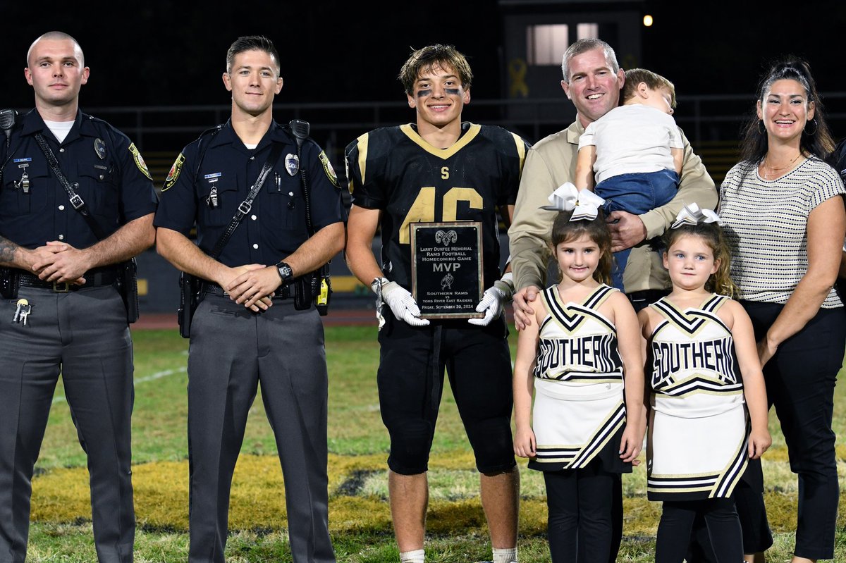 Congrats <a href="/SRHS_FB/">Southern Regional Football</a> 2024 Larry Dunfee Memorial Award Homecoming Game MVP Evan Wyrsch. Thank you, Dunfee Family and <a href="/StaffordPolice/">Stafford Police NJ</a> for your continued support of our athletic program. #HSLive <a href="/TAPStaffordLBI/">TAPinto Stafford/LBI</a> <a href="/BiggySandPaper/">David Biggy</a> <a href="/Bob_Badders/">Bob Badders</a> @SHORESPORTSnet <a href="/smfalk/">Steven Falk</a> <a href="/ACPressMcGarry/">Michael McGarry</a>