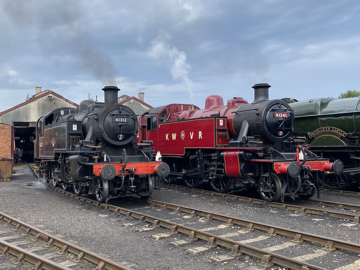 loypass_SCCar's tweet photo. 🚂 15 years a member and still the original lineups and traction keep rolling!
Some highlights of @DidcotRailwayC “Take 2” steam gala today. #steam #steamgala #LMS #Ivatt #GWR https://t.co/Qo0QPdGgMs