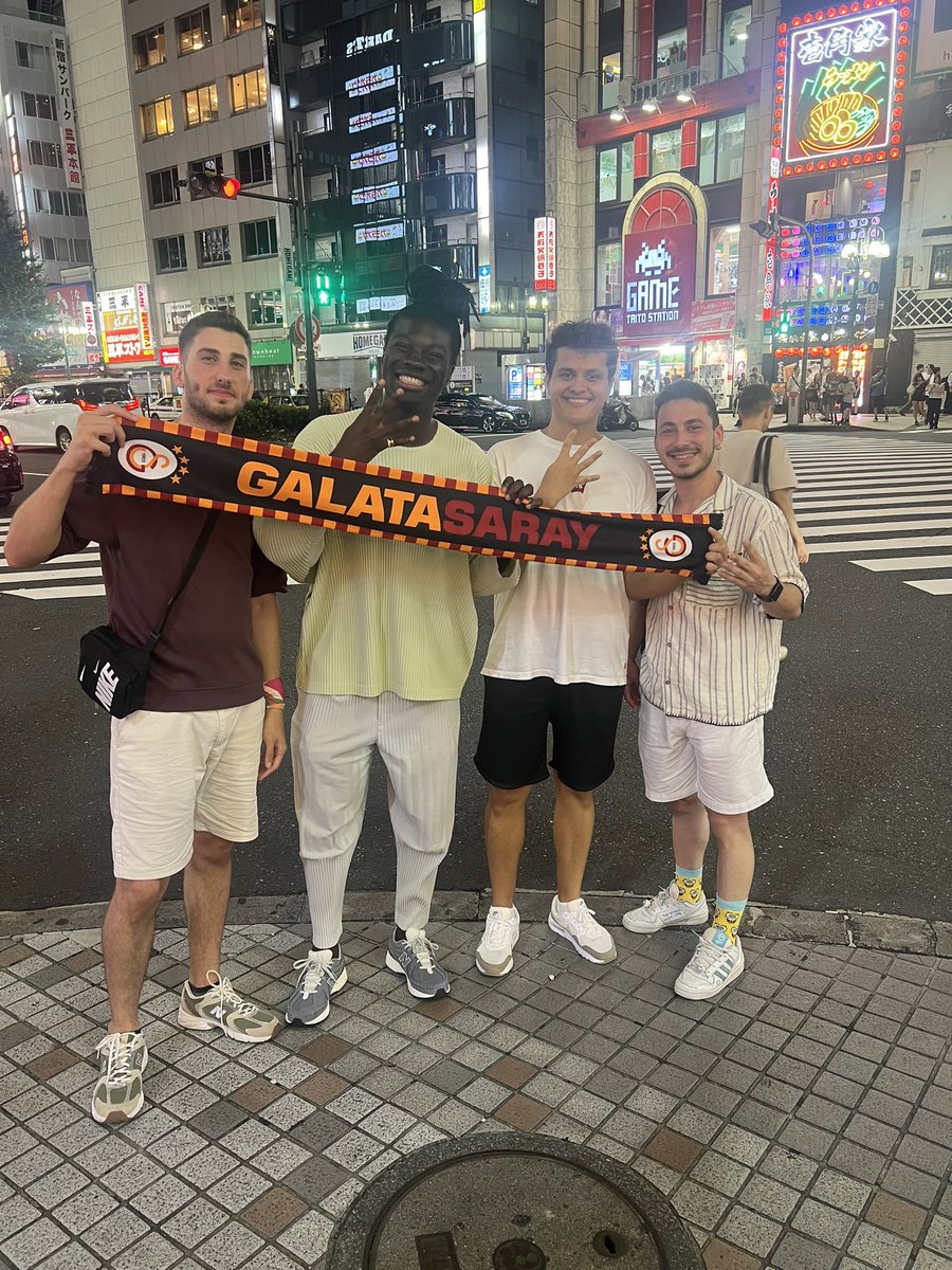 Her zaman, her yerde Galatasaray, sevgi ve bağlılıkla yaşayan bir aşk 💛❤️🦁