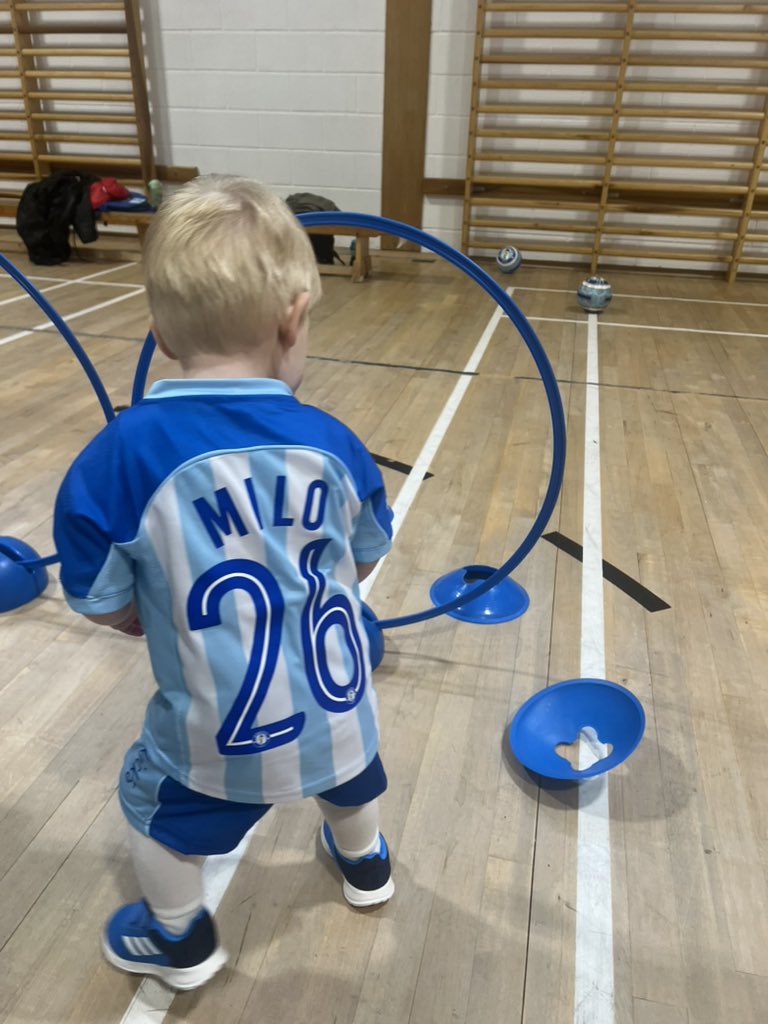bradleyjake1997's tweet photo. Milo loved his signing for #diddikicks and canโt wait to be back next weekend โฝ๏ธ๐
#developmentbeyondfootball
#teamdiddi #football #teamwork #toddlerfootball https://t.co/uEuJJfmeMf