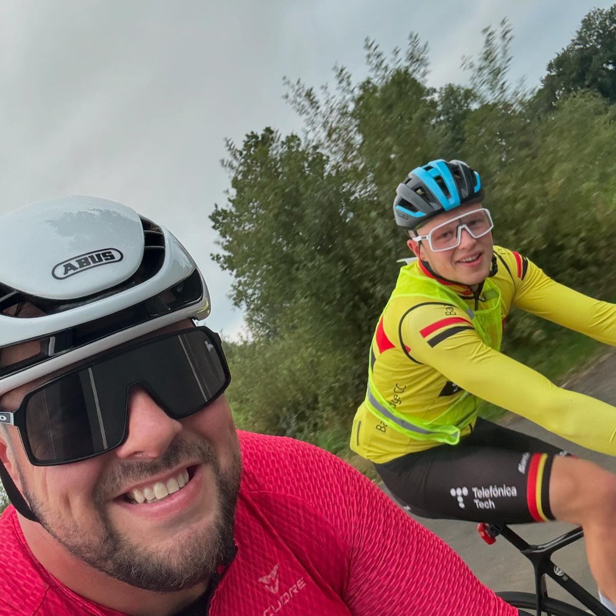 Moffy3785's tweet photo. Final big ride & brick run, now into taper π
#joinin #triathlon #swimbikerun #running #ironman #triathlete #triathlontraining #cycling #run #bike #training #swim #swimming #fitness #primedcoaching #ironmantraining #strava #runner #marathon #Vamos #ironmanspain #velorevolution https://t.co/1Qm2VaI8uy