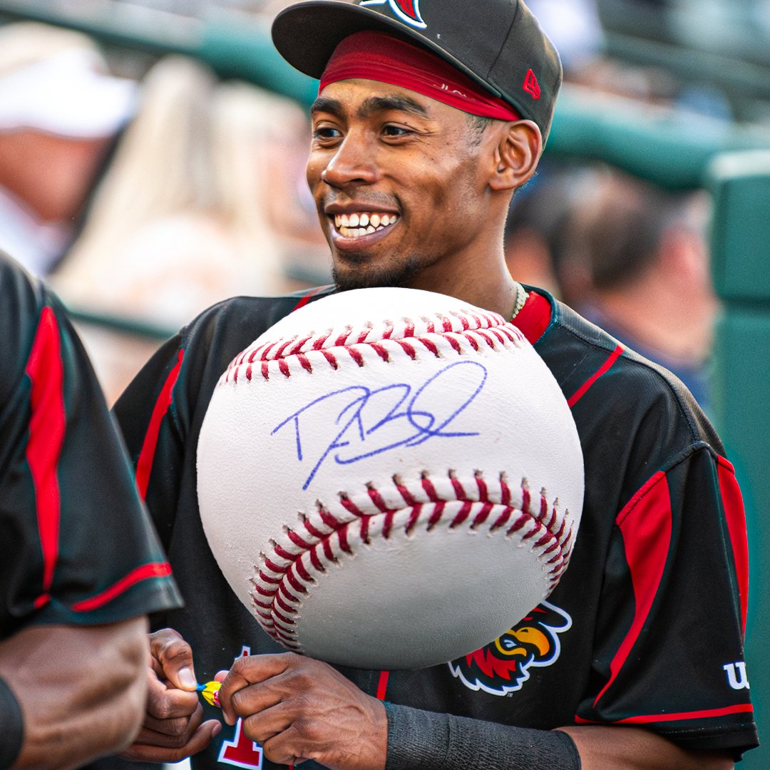 RocRedWings's tweet photo. 🚨DARREN BAKER GIVEAWAY🚨

Do you want a DARREN BAKER SIGNED BASEBALL? 👀

Rules:
1. Follow
2. Share
3. Tag a friend https://t.co/xVEhacMNA6