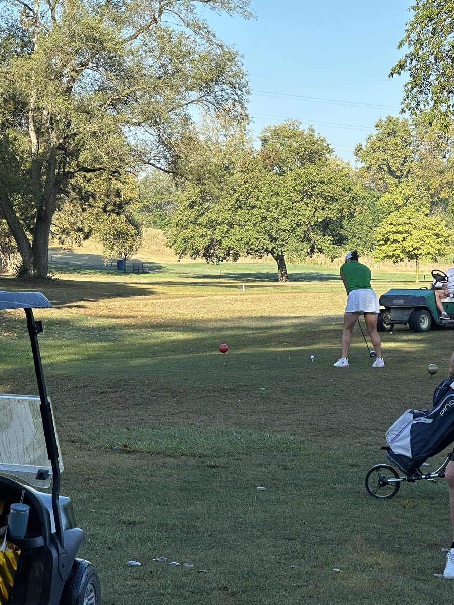 sebpsu4's tweet photo. Great shot off the first tee for Alysse at Sectionals! Let’s GO! @YorktownGolf @YHSAthletics @YorktownHighSch @YorktownSupt @YHSPublications https://t.co/UU4CkmiLqL