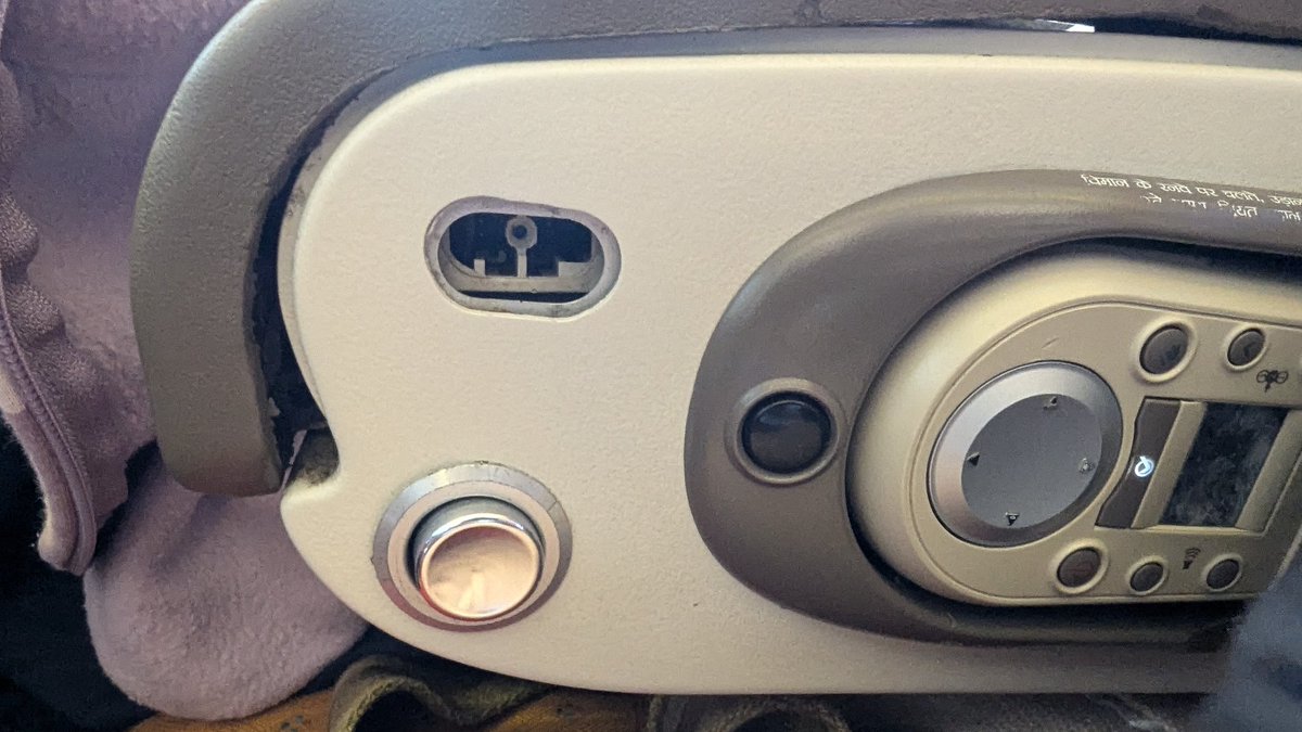 AnshulBhandari's tweet photo. @airindia The plane was in horrible condition. Cracks everywhere, upholstery was battered, USB ports not working, remote controls for entertainment system broken, screens not working. Being a national career for India, it's a shame that such planes are being used for internatianal routes. https://t.co/zbP7bkavfm