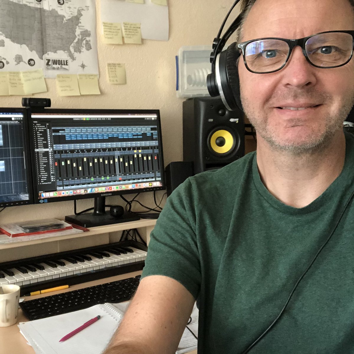 Exciting news! On Nov 9th, I’m launching new percussion ensemble pieces via a live stream! 🎶 Want early previews? Sign up for the free stream and get sneak peeks! 🔥👇

bit.ly/dmpi-2025