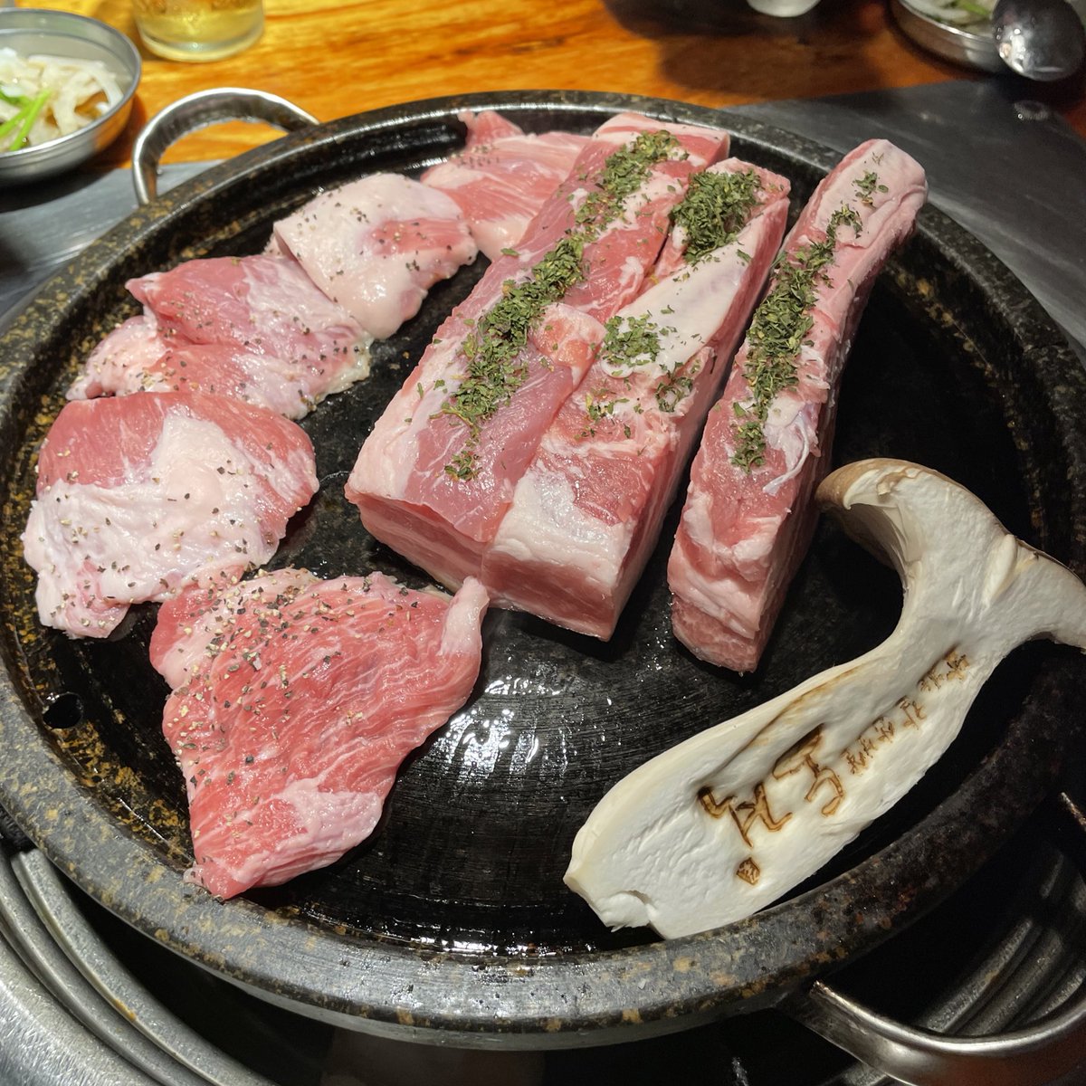 jjang_genius_04's tweet image. 김가을 생일축하파티함