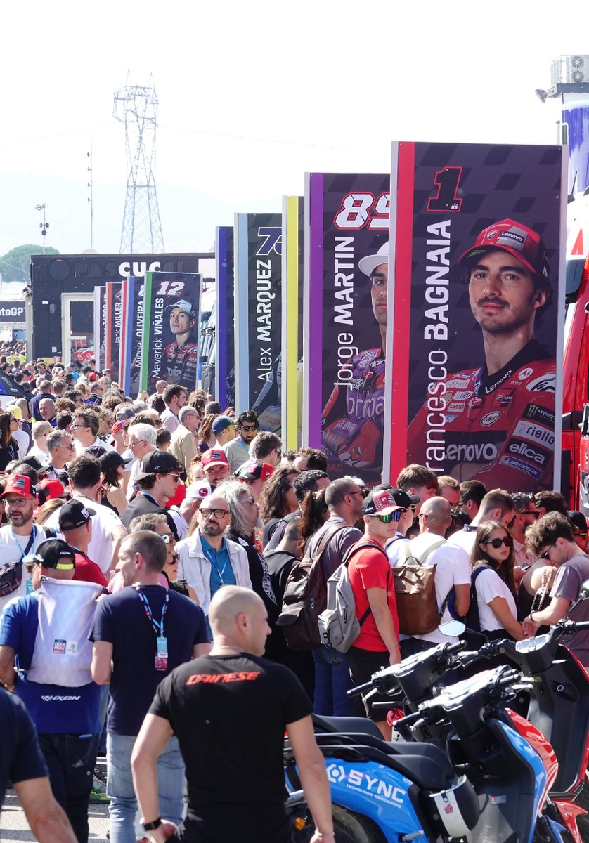 circuitomisano's tweet photo. Sole, motori, tanto pubblico e nuovo record della Pista โก๏ธ
La mattina dellโ #emiliaromagnagp non ci ha fatto mancare nulla! ๐
Appuntamento alle 15:00 con la Tissot Sprint Race ๐๐ฅ
#rideoncolors https://t.co/e9JK9AKMsa