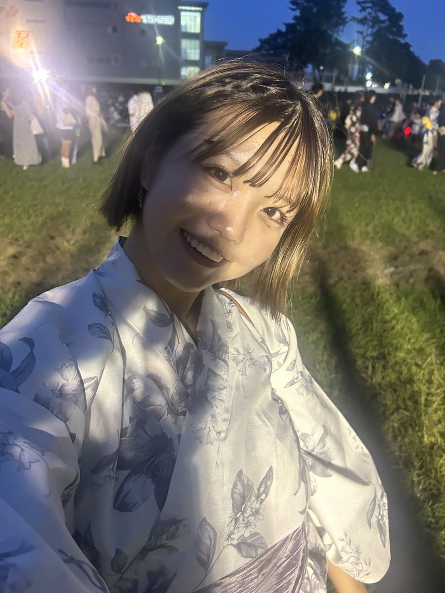 shi_zu_10's tweet photo. 彼女感ある？ https://t.co/SWcQwfPwZE