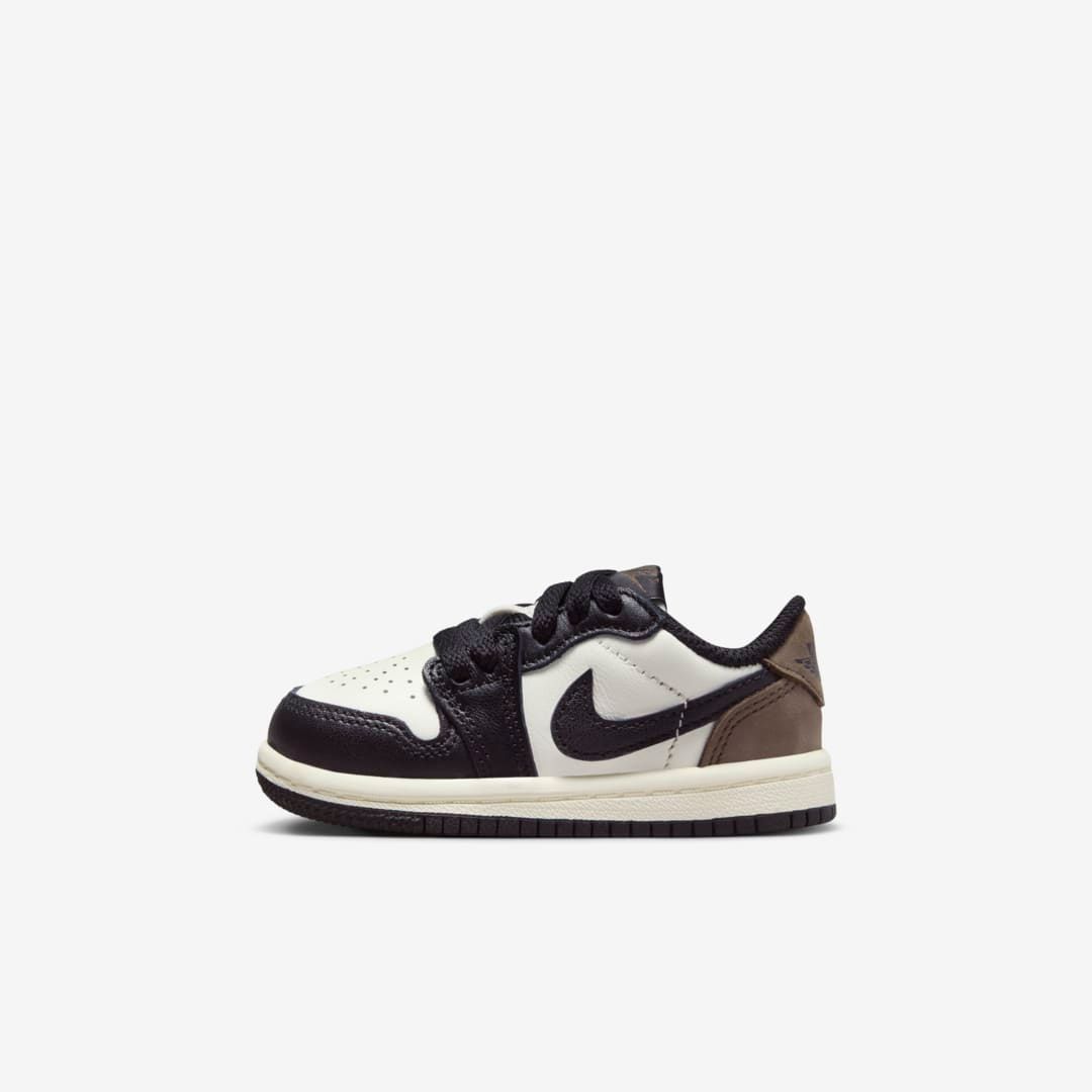 J23app's tweet photo. Jordan 1 Retro Low OG "Mocha" on Finish Line direct links

Men's -> https://t.co/cCwndI6CHB

GS -> https://t.co/nHIRJK2EMk

PS -> https://t.co/nDPNVsxrVh

TD -> https://t.co/oBikjpLkCy

*open now, pages go live/queue with REFRESH closer to 10am ET / 7am PT https://t.co/Rj1Lj4biFc