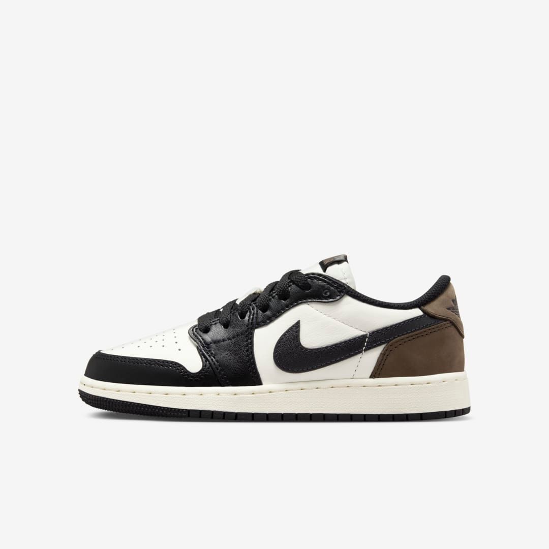 J23app's tweet photo. Jordan 1 Retro Low OG "Mocha" on Finish Line direct links

Men's -> https://t.co/cCwndI6CHB

GS -> https://t.co/nHIRJK2EMk

PS -> https://t.co/nDPNVsxrVh

TD -> https://t.co/oBikjpLkCy

*open now, pages go live/queue with REFRESH closer to 10am ET / 7am PT https://t.co/Rj1Lj4biFc
