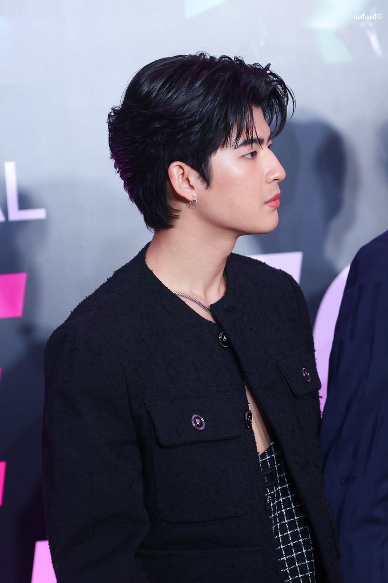 <a href="/UBERIMIN/">Your Übers, IMIN</a> @UBERRWAN <a href="/UBERKOLEK/">Your Übers, Koleeekk!</a> <a href="/WOOSZIK/">ⓘ 다재다능한 배우</a> <a href="/SEKUACT/">SEKUACT</a> <a href="/UBERATEW/">Your Übers, Atew.</a> “Terima kasih buat Alesha, ded Iwan, Om Kolek, Tante imin dan juga Bang Atew atas kesan pesannya yang sangat menyentuh. Dan juga... hadiahnya, yang amat sangat apa ya... tidak terduga, yang semakin membuat kita bangga telah menjadi bagian dari SEKUACT ini. ”