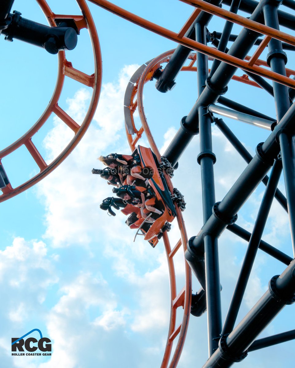 RollerCoastGear's tweet image. What’s the steepest drop you’ve experienced on a coaster?
#steelhawg #indianabeach #rollercoaster