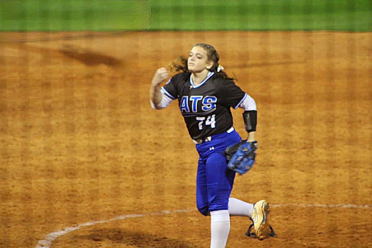 My fall schedule for the 18U Shockers Sentelle! <a href="/defo25/">Stephanie DeFeo</a> <a href="/CoachDavidMKuhn/">David M Kuhn</a> <a href="/Billings4Gage/">Gage Billings</a> <a href="/MeaganBond007/">Meagan Bond</a> <a href="/CoachMeeks_PRCC/">Christie Meeks</a> <a href="/JC_CoachTDEW/">Tori Dew</a> <a href="/fiala19/">Drew Fiala</a>