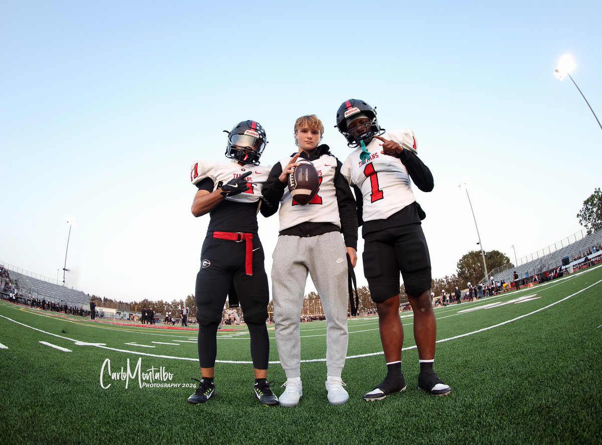 210 Prep Sports (@210prepsports) on Twitter photo Football: Caden Smith is a great teammate. The <a href="/GlendoraHighFB/">Glendora Football</a> senior was injured during week one, & while he hopes to return in week-10, Smith is at every practice & game to support his boys in any way he can. Thanks to Carlo Montalbo for this photo. <a href="/GHSAPTilton/">Rod Tilton</a> <a href="/jnorell5/">Jamie Norell</a> Football: Caden Smith is a great teammate. The <a href="/GlendoraHighFB/">Glendora Football</a> senior was injured during week one, & while he hopes to return in week-10, Smith is at every practice & game to support his boys in any way he can. Thanks to Carlo Montalbo for this photo. <a href="/GHSAPTilton/">Rod Tilton</a> <a href="/jnorell5/">Jamie Norell</a>