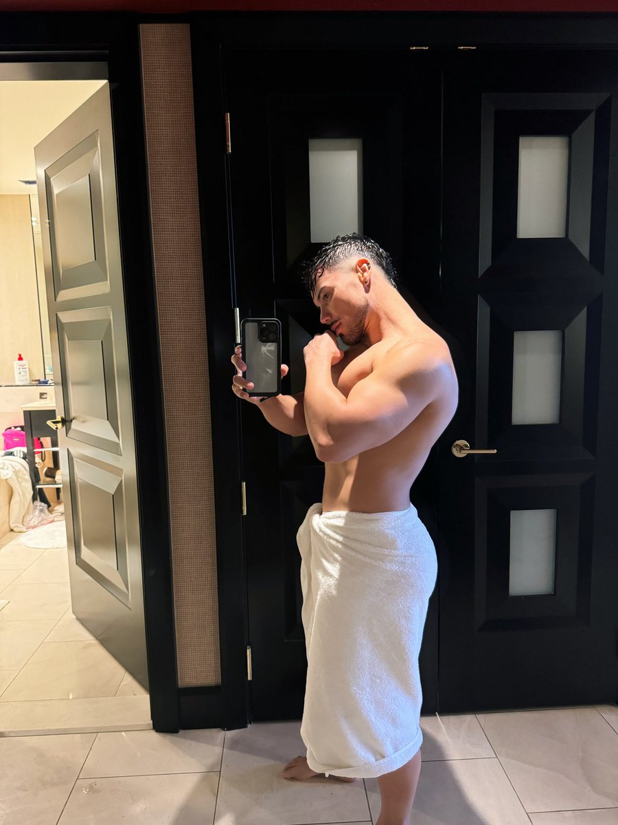 jivanfit's tweet photo. 🫧💦 https://t.co/Z9s3Qlvfig