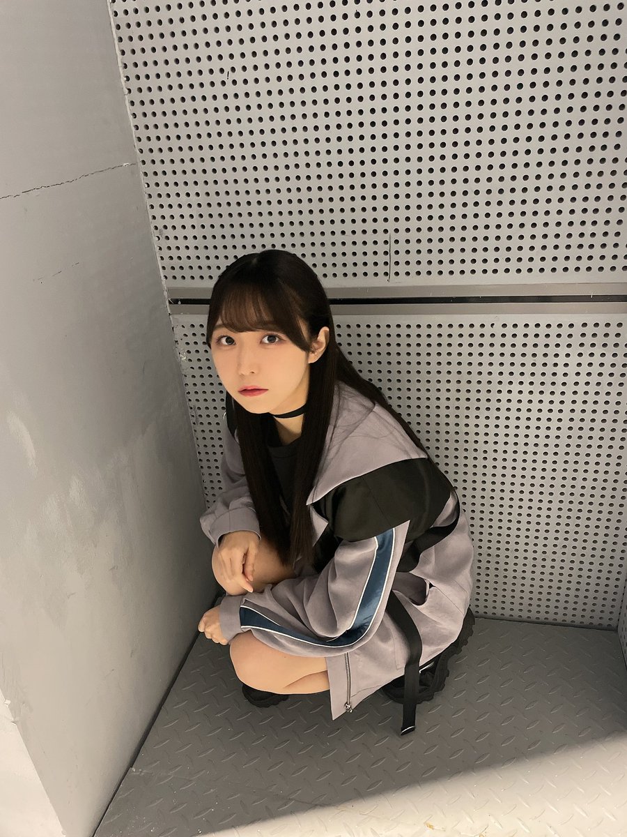 没能来到上海LIVE现场的大家，你们想参加LIVE的心情与对我们的应援，也一直在支撑着我们。
不管去到哪里，为了把声音传递给时刻想着MyGO!!!!!的大家，
从今以后也会一如既往，全力歌唱。

(日本語訳は次の投稿にて記載します)#MyGO