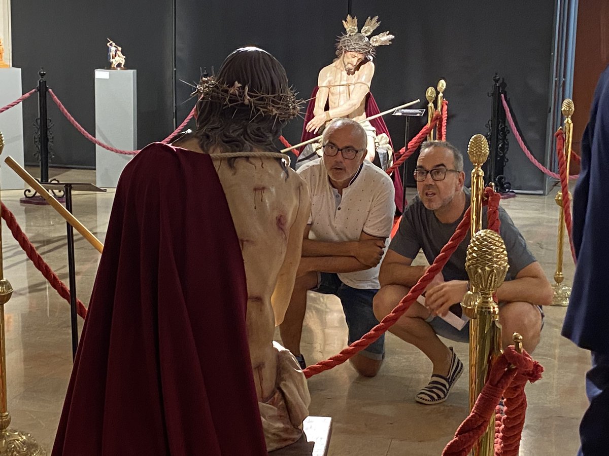 HermandadRoda's tweet photo. Asistimos ayer a la inauguración de la Expo #CORONATIO organizada por @Nazareno_Cieza y en la que nos hacemos presentes con nuestra imagen titular #JesúsCoronadoDeEspinas, talla de 2013 de @fernandojaguado
#HermandadJesusCoronadoDeEspinasLaRoda #SonosNazarenos https://t.co/KxF6Ct8god