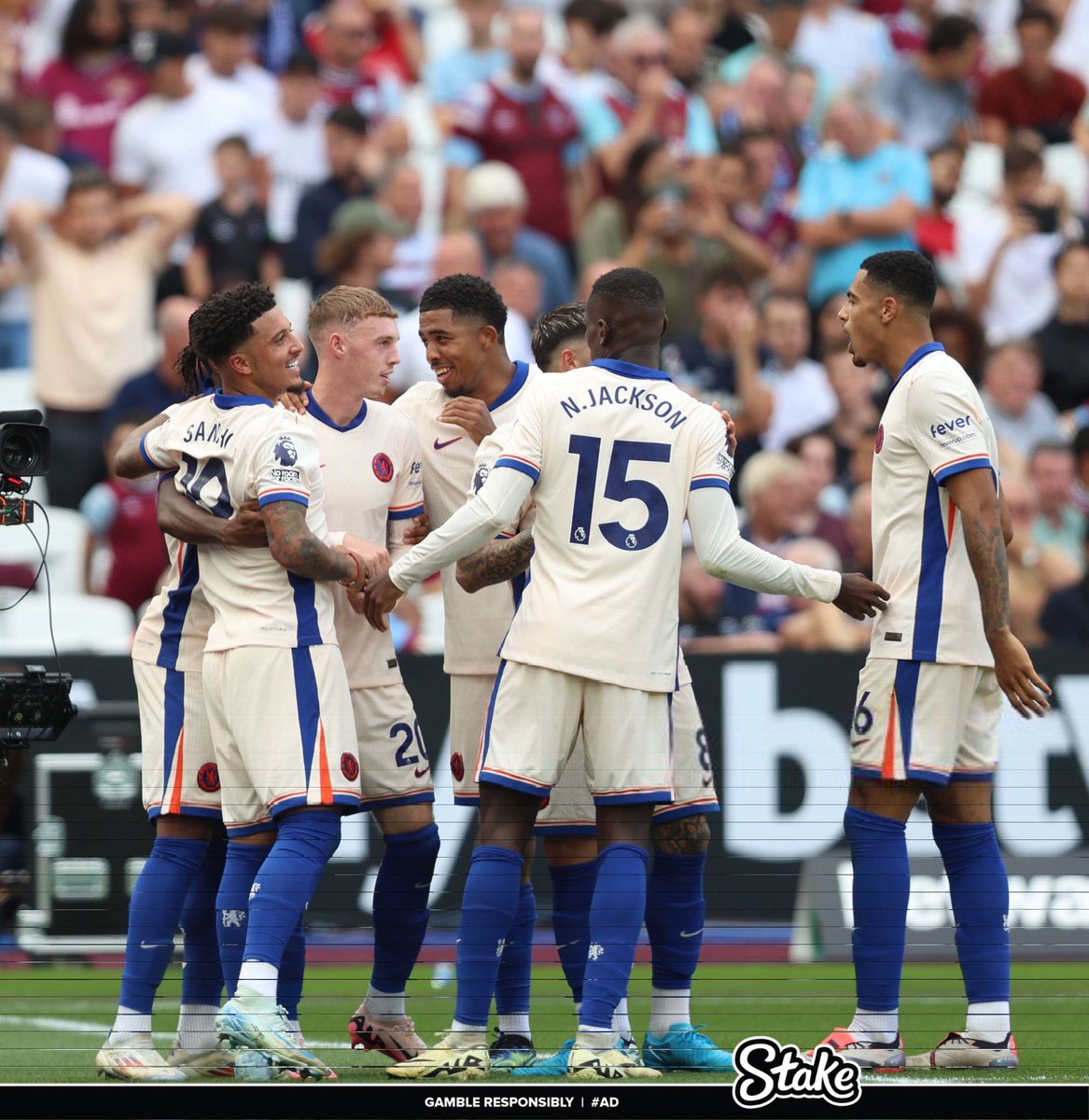 🚨 Chelsea fans let's celebrate that win by following each other!

Follow Me
Comment 💙💙💙paint everywhere blue and follow everyone that likes it.. Ensure to follow back if you were followed!