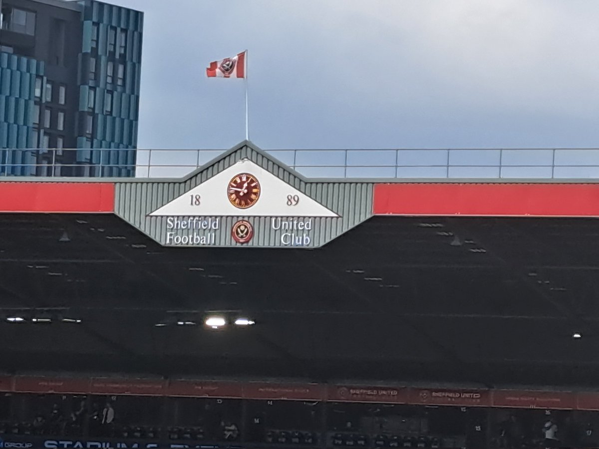drwho1364's tweet photo. Come on Blades, this was wrong last home match! ⏰️@sheffieldunited https://t.co/RrsRQsGqA0