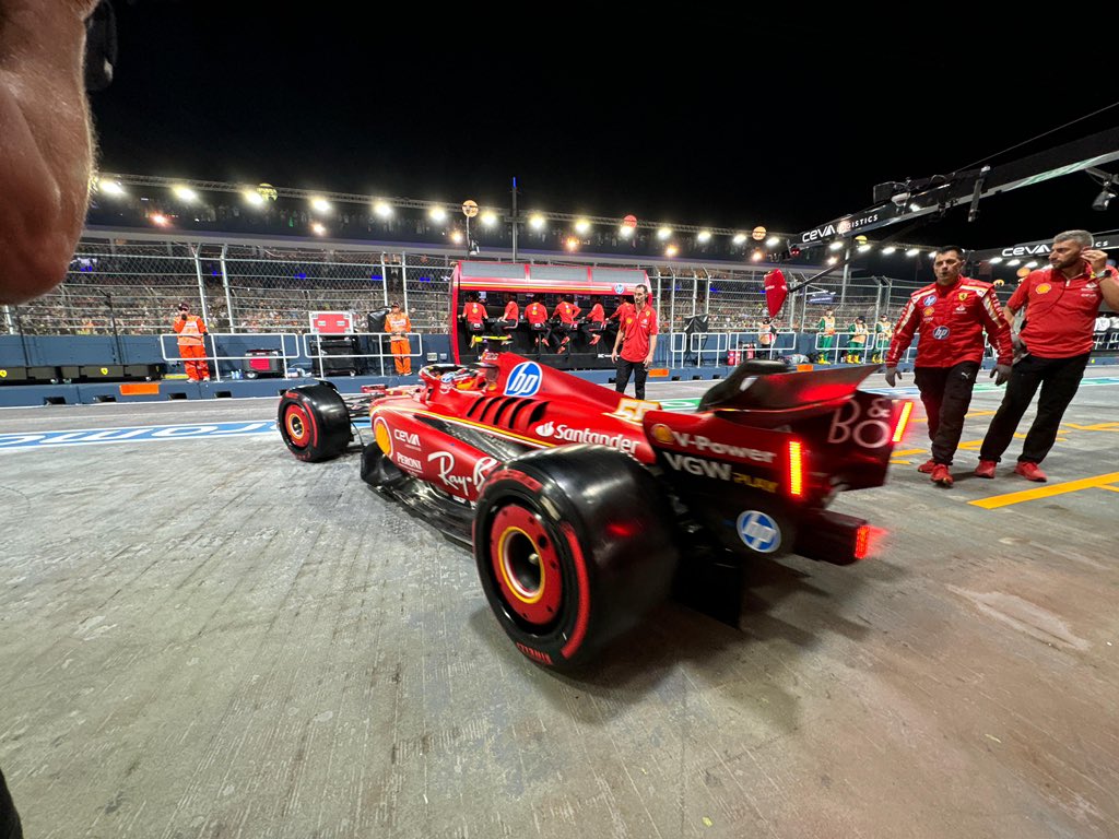 ScuderiaFerrari's tweet photo. Let’s get this top 10 shootout started 😤

#SingaporeGP 🇸🇬 #F1 https://t.co/QaCF5ZeAuJ