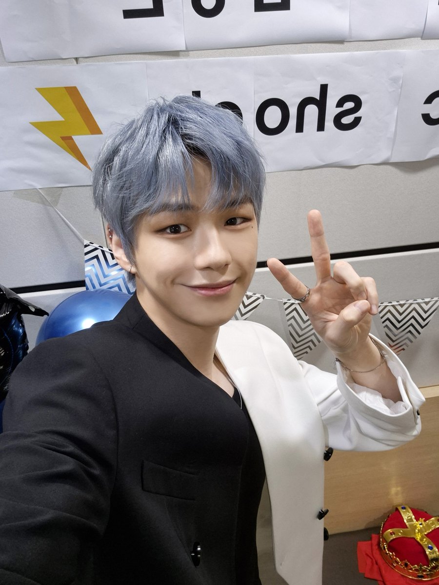 강다니엘(KANGDANIEL) tweet media