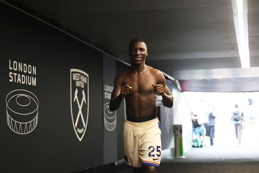 CFCBlues_com's tweet photo. Some may disagree, but Moises Caicedo was my POTM today. He was everywhere today. https://t.co/syZhDS119Y