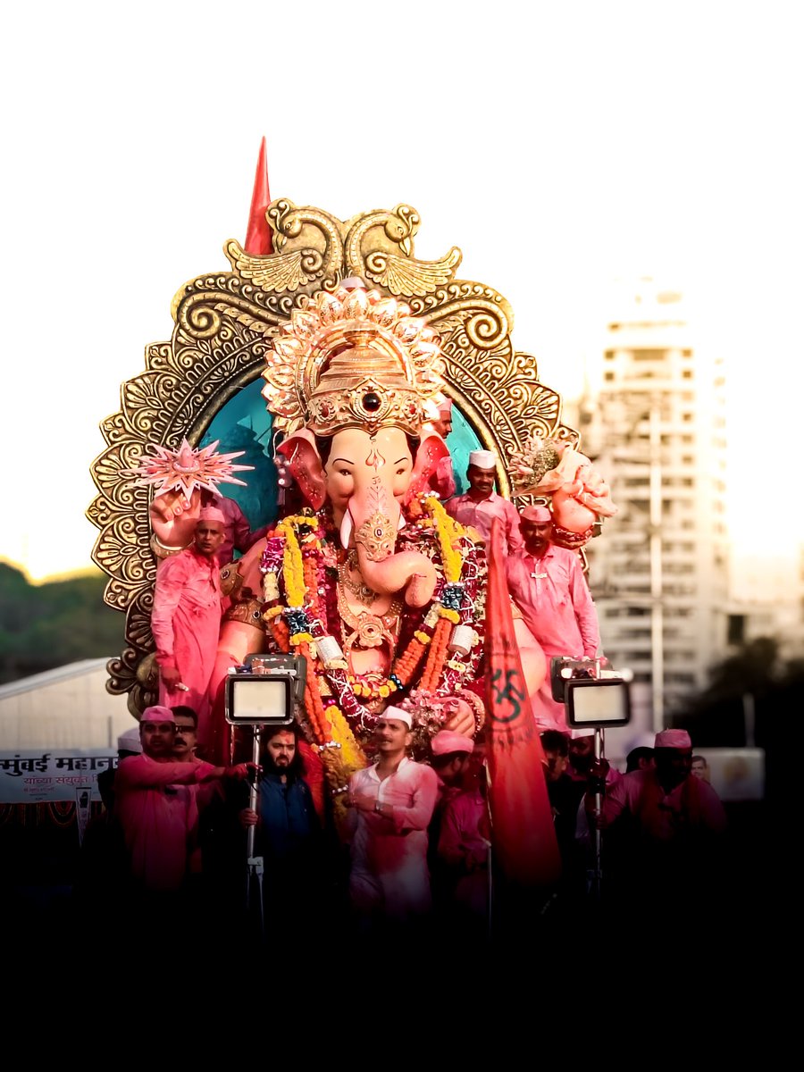 KokaniManus08's tweet photo. गणपती विसर्जन 2024❤️🙏

#MumbaiMeriJaan #India #GanpatiBappaMorya #Maharashtra #photoghraphy #mumbai #shotonmobile #realme 
@realmeIndia @incredibleindia @maha_tourism @mybmc https://t.co/A5D68WW3Vl
