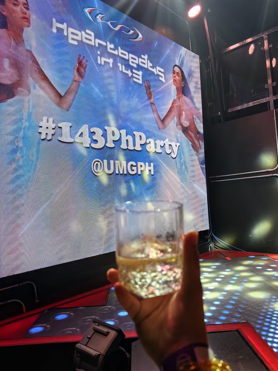 claireyu's tweet photo. It's party time!!! Cheers 143! 🦋🦋🦋
#143PHParty #KatyPerry143 #KatyPerry https://t.co/6CEkwbzZyt
