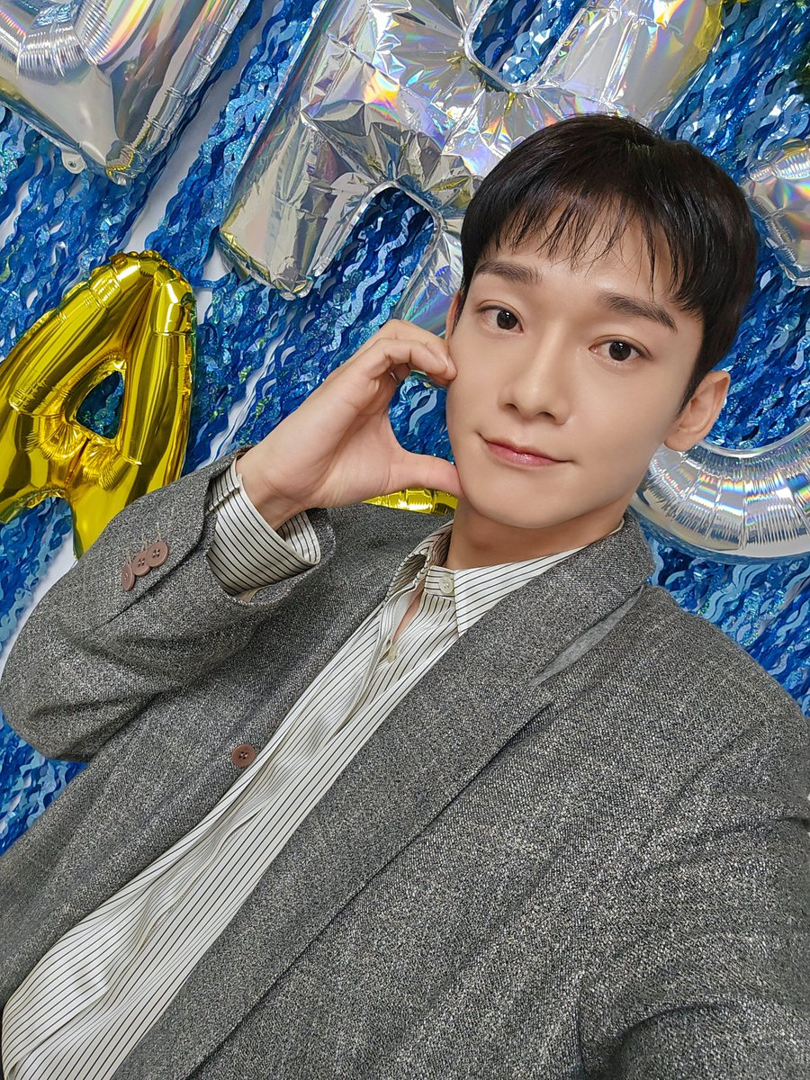 CHEN_INB100's tweet image. HAPPY CHEN DAY🎂
&apos;Beyond the DOOR&apos; in Seoul 첫 날의 문을 함께 열어준 EXO-L 정말 고마워요💛 우린 내일 또 만나요🩷

#첸 #CHEN #Beyond_the_DOOR