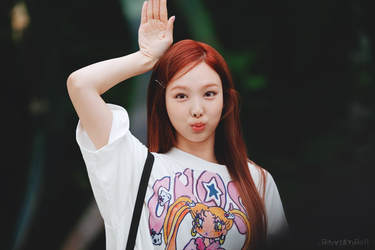가을이 오는 날 나연이도 왔다💙
나연아 생일 축하해💙💙💙

HAPPY NAYEON DAY

#대장토끼_나연_당근케익_먹는날
#NayeonGotThatMagic
