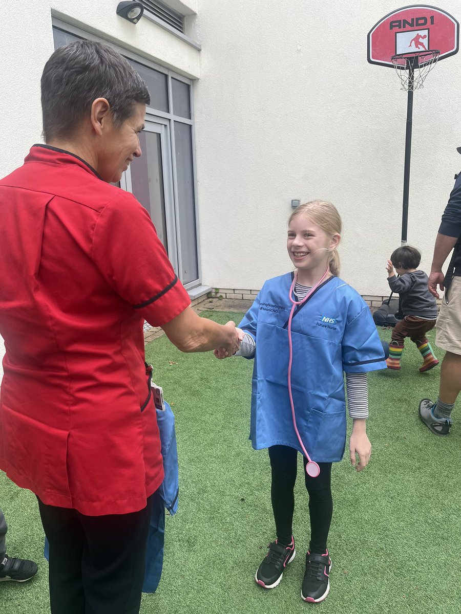 Kelly Davidson tweet media