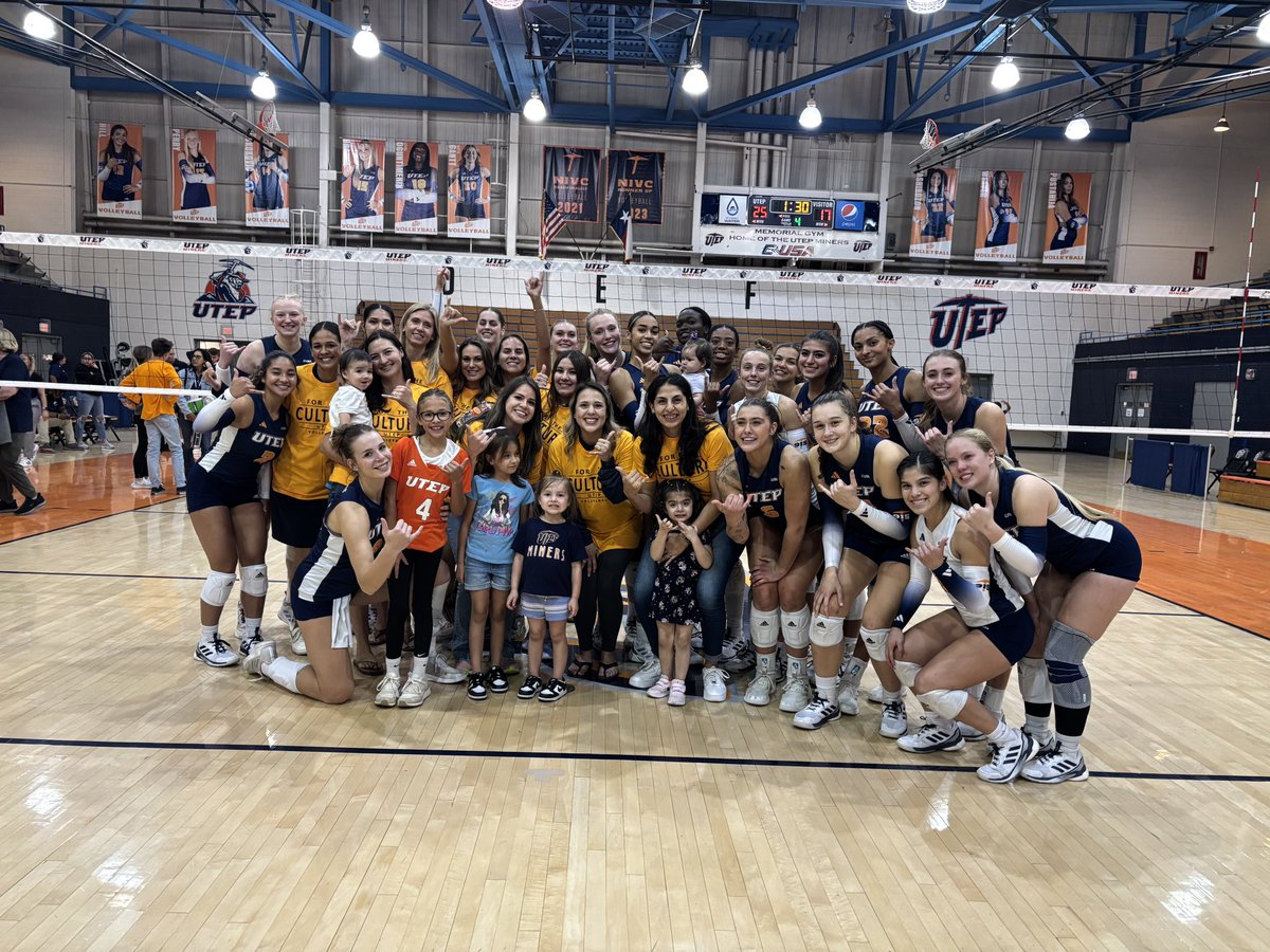 UTEPVB's tweet image. Past, Present, and Future Miners 🧡💙

#PicksUp #AlumniWeekend #ForTheCulture