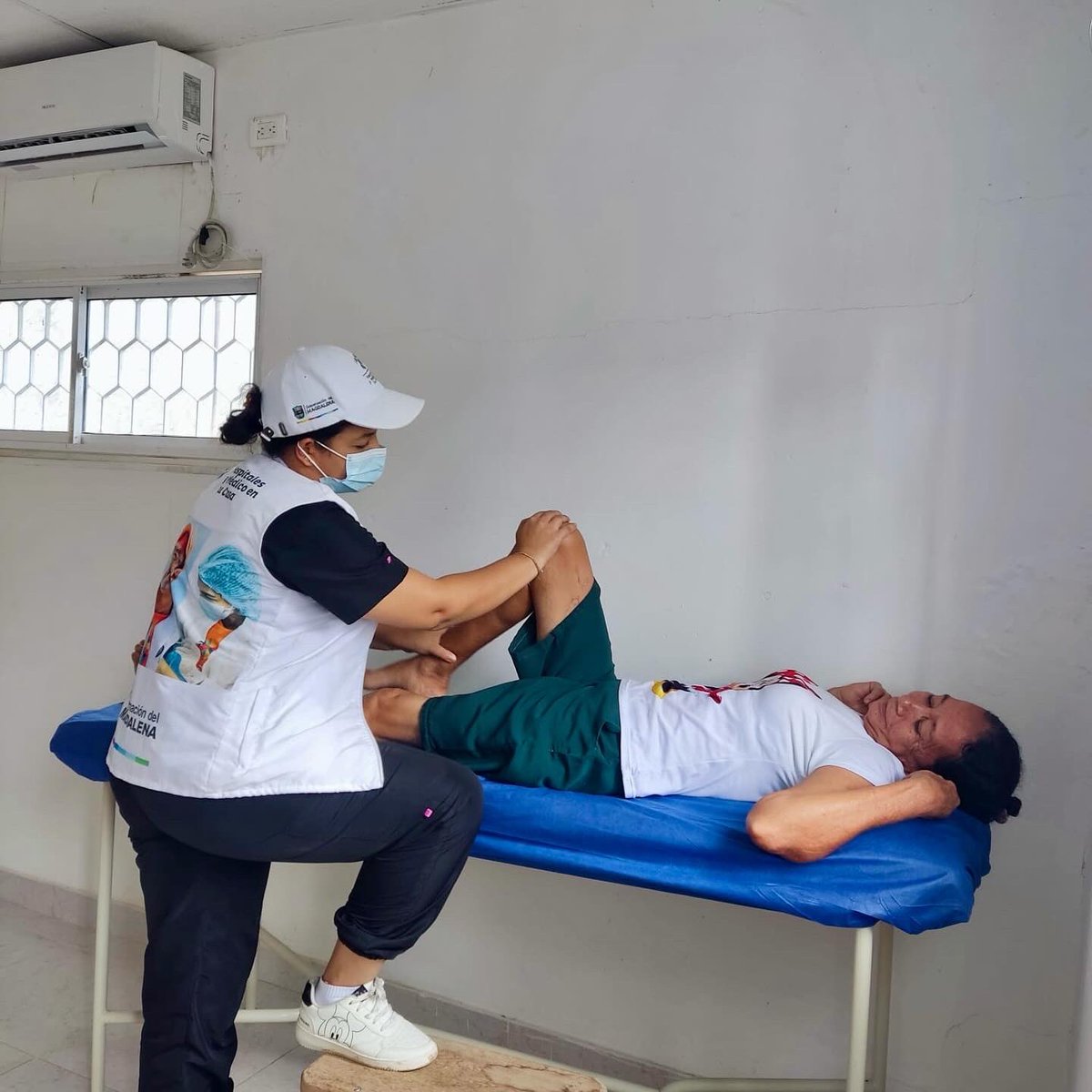EseHPinto's tweet photo. Este proyecto es una realidad gracias a la visión de @carlosecaicedo por transformar la salud del Magdalena a @mrafael70 por garantizar la continuidad del mismo y al @MinSaludCol por el gran apoyo para garantizar el funcionamiento.🧡 https://t.co/lcp7WI61Nm