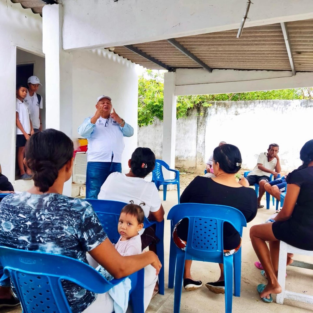 EseHPinto's tweet photo. Hemos culminado una exitosa jornada de atenciones en salud en la zona rural y la cabecera municipal, gracias al dedicado trabajo del equipo de ‘Médico en tu Casa’ que día a día recorren cada rincón de Santa Bárbara de Pinto rompiendo brechas de desigualdad. https://t.co/1QLYjV5Jjy