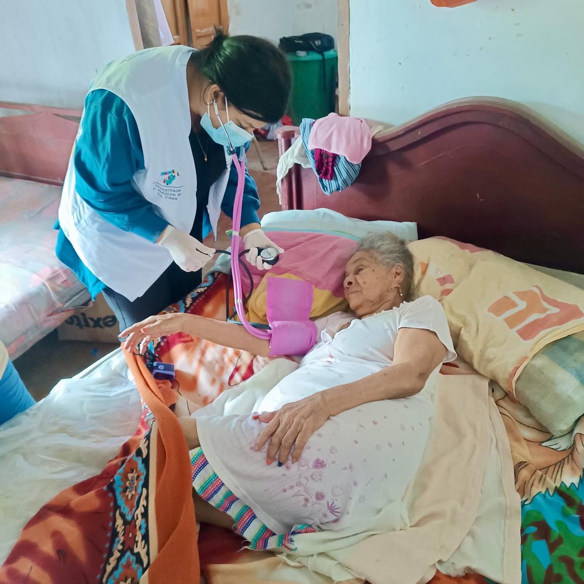 EseHPinto's tweet photo. Hemos culminado una exitosa jornada de atenciones en salud en la zona rural y la cabecera municipal, gracias al dedicado trabajo del equipo de ‘Médico en tu Casa’ que día a día recorren cada rincón de Santa Bárbara de Pinto rompiendo brechas de desigualdad. https://t.co/1QLYjV5Jjy