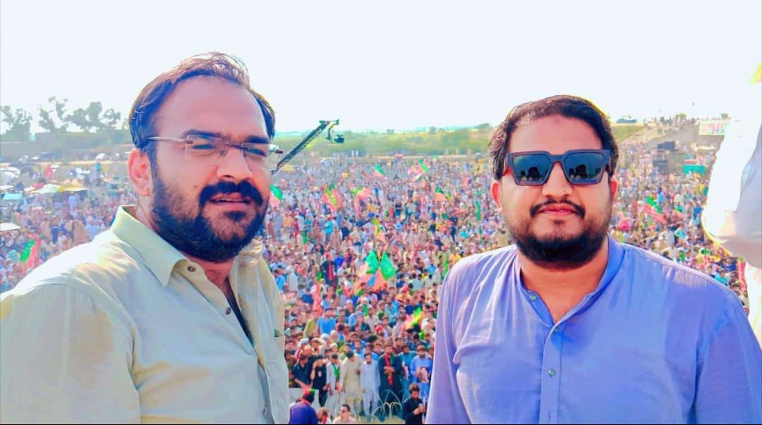 MohsinchISF's tweet image. جب لاہور جاگتا ہے تو پورا پاکستان جاگتا ہے۔۔۔۔۔

لاہور نے فیصلہ سنا دیا۔۔۔
#PTIJalsaLahore 
#stageview