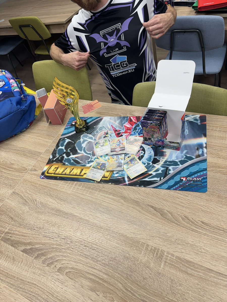 CrobatsLair's tweet photo. Not one, but two best finishes for Crobat’s Lair. Our Ward Knuts won his first ever League Cup. With Lugia taken him to the victory.  #pokémontcg #playpokémon #pokémon #tcg #crobatslair https://t.co/m81f80ltkL