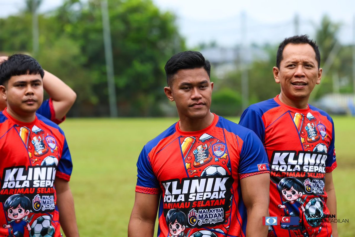 AMK_JOHOR's tweet photo. 21/09

AMK Kluang telah turut serta menjayakan Program "Klinik Bola Sepak Harimau Selatan" yang bertempat di Padang Bola Kompleks Sukan Kampung Melayu, Kluang.

#amkjohor #PeneranganAMKKluang #AMKKLUANG #peneranganamkjohor
#malaysiamadani https://t.co/CSWnfQeSnL