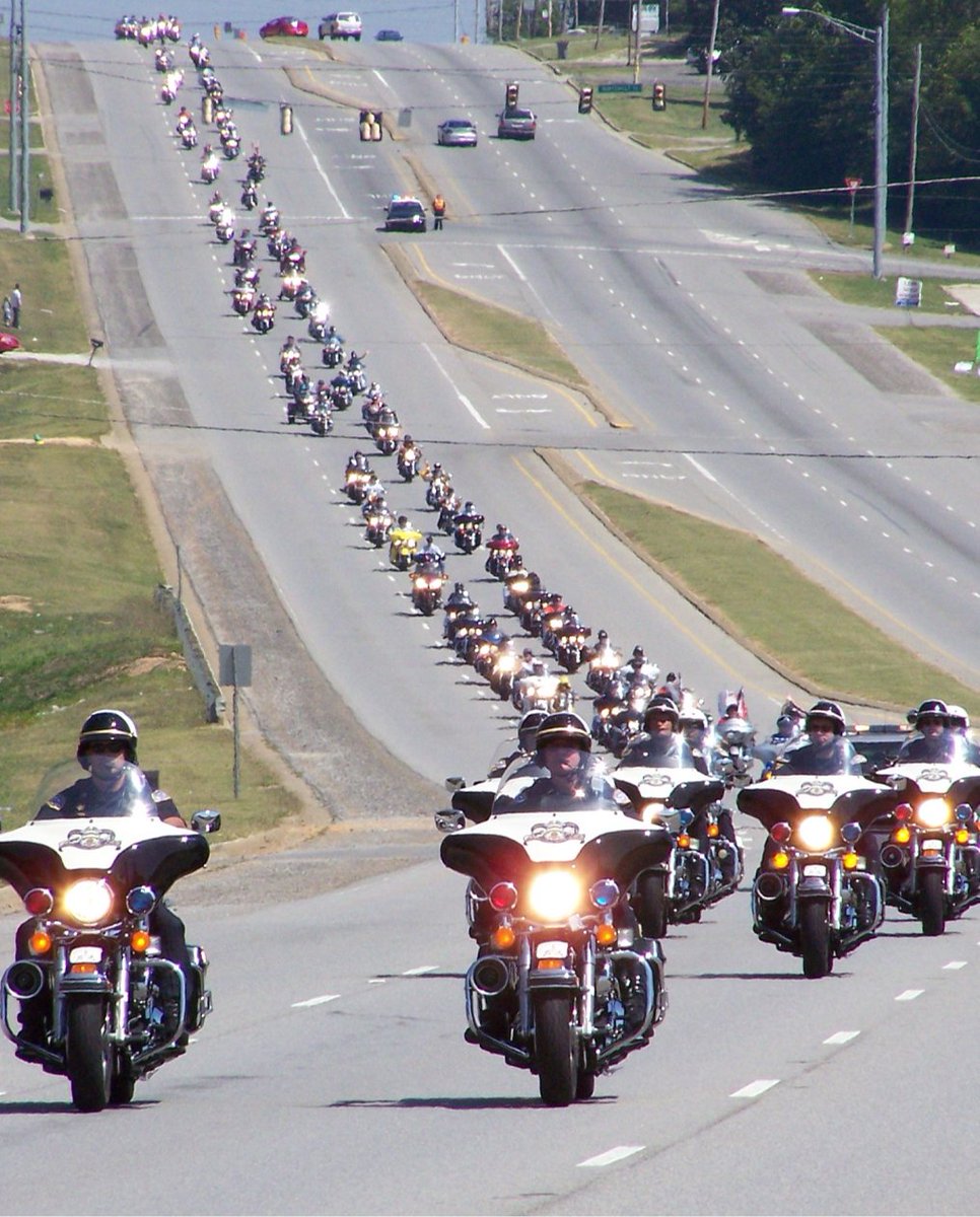 positivelydec's tweet image. Today marks the 31st Annual Trail of Tears Commemorative Motorcycle Ride! 🏍️

Let's stand together in remembrance and honor those who will partake in this journey to honor Native Americans! ✨

#PositivelyDecatur #DecaturAl #DecaturAlabama #VisitDecaturAl #MyDecaturAl