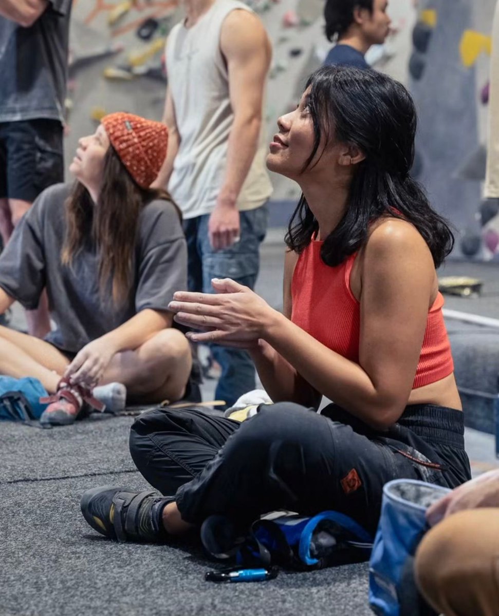 OutdoorAfroInc's tweet photo. Check out how these flexible pants move with you, not against you. Whether you're scaling indoor walls or conquering outdoor trails, our gear is designed to keep up with your adventures. ⁠
⁠
Tag a climbing buddy who needs these in their life!⁠ https://t.co/1tHIlUV2EV