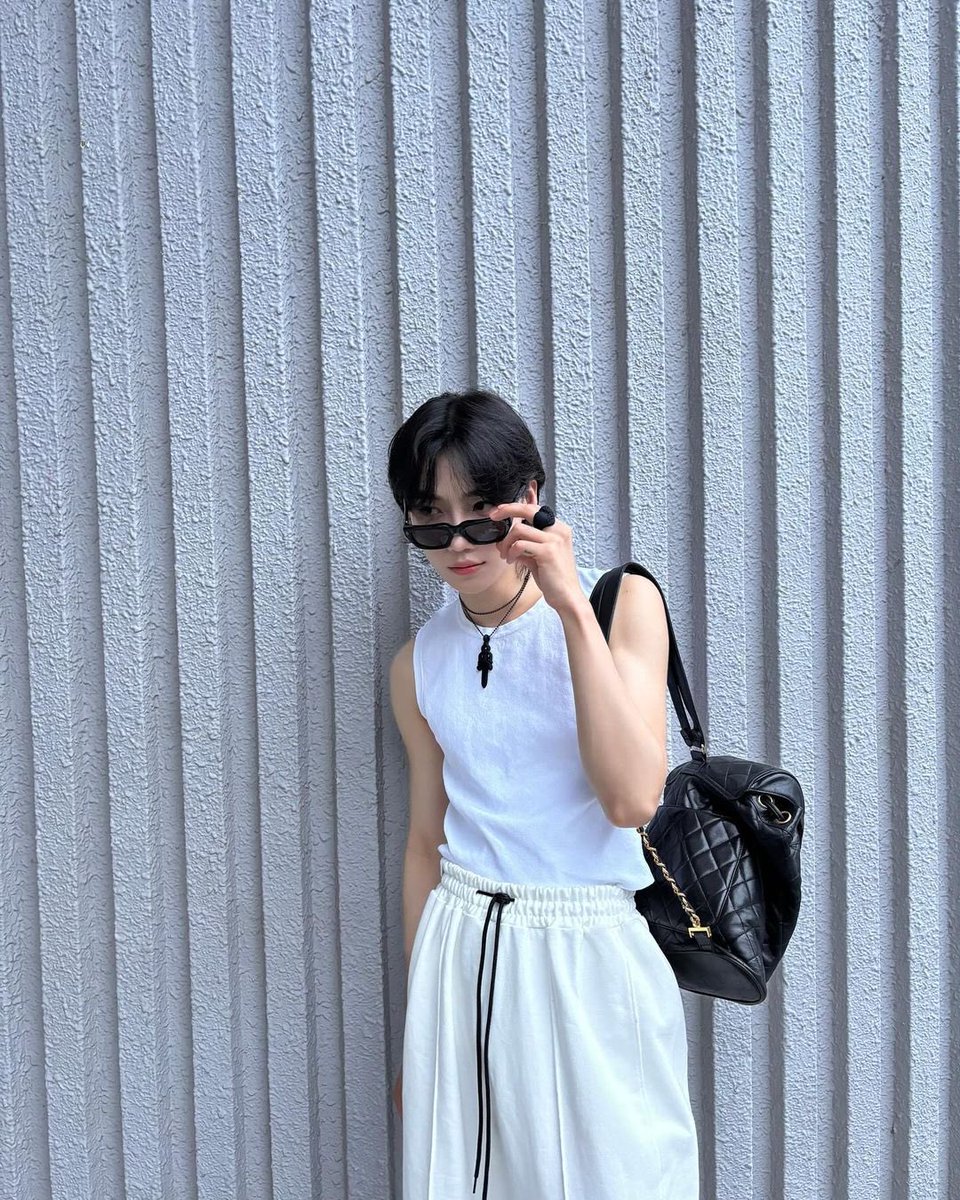 최찬희zip tweet media